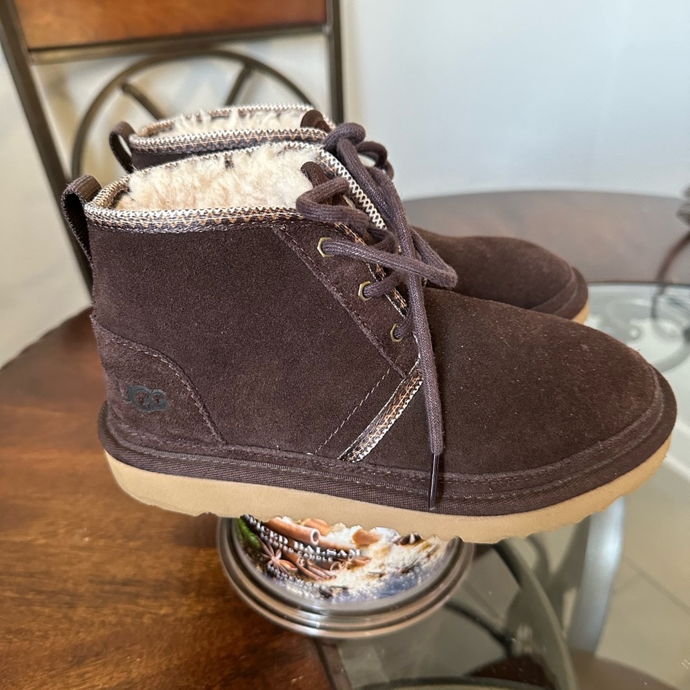 Boys UGG winter boots , good condition. Very warm